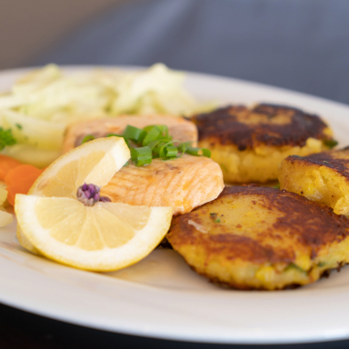 1/2 Hähnchen mit Pommes